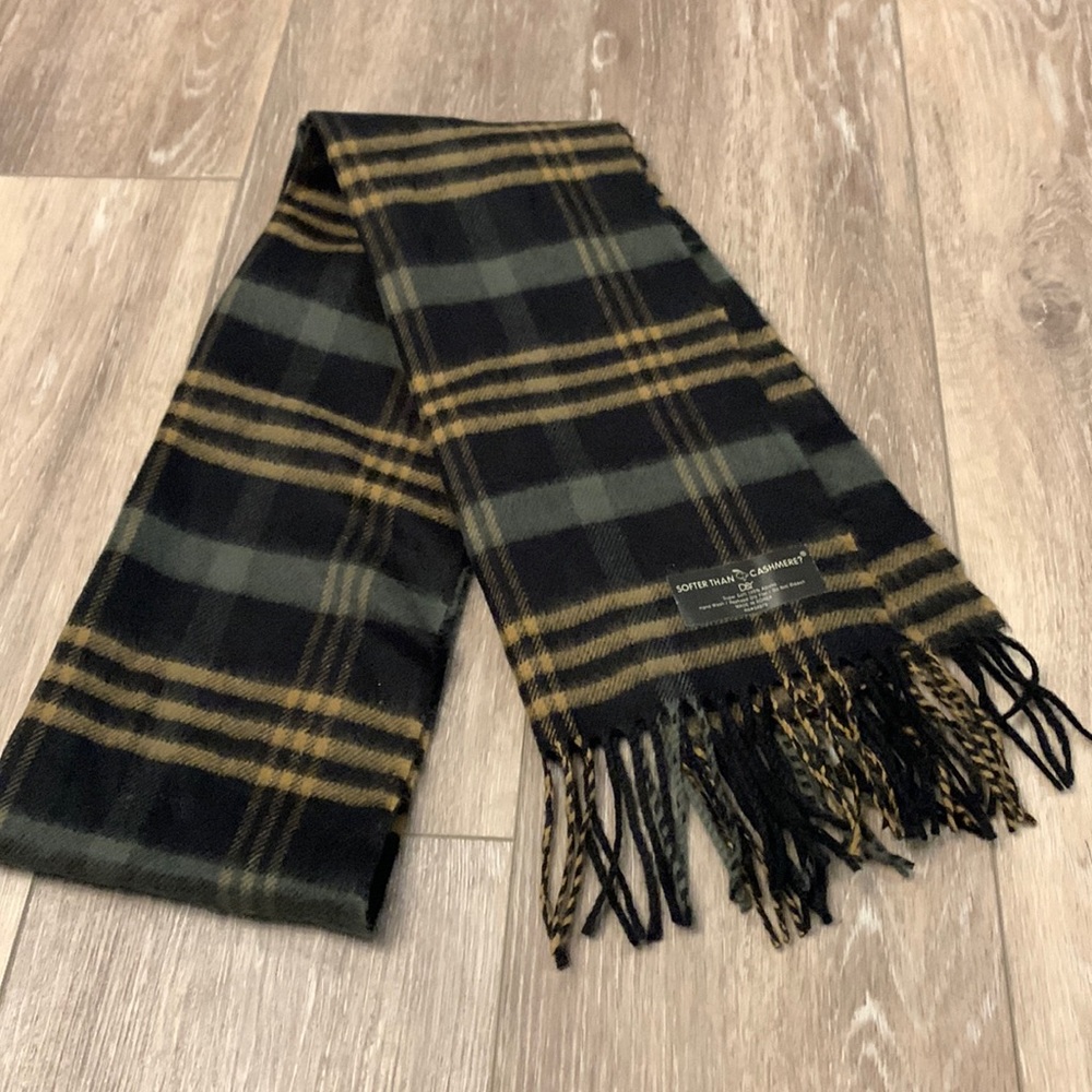 SOFTER THAN CASHMERE? D&Y - PLAID SCARF WITH FRINGE SUPER SOFT ACRYLIC